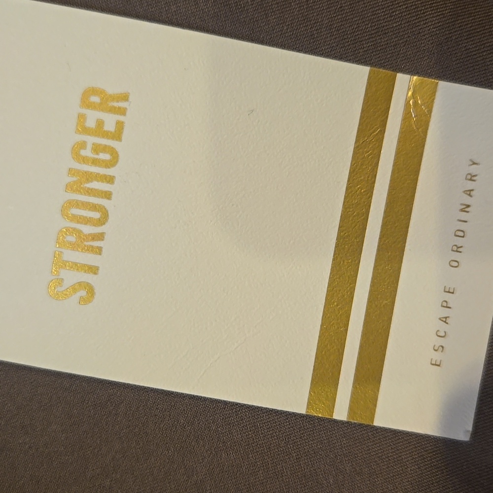 New Stronger Label "The Signature One" Falcon Gold Leggings - Picture 6 of 12
